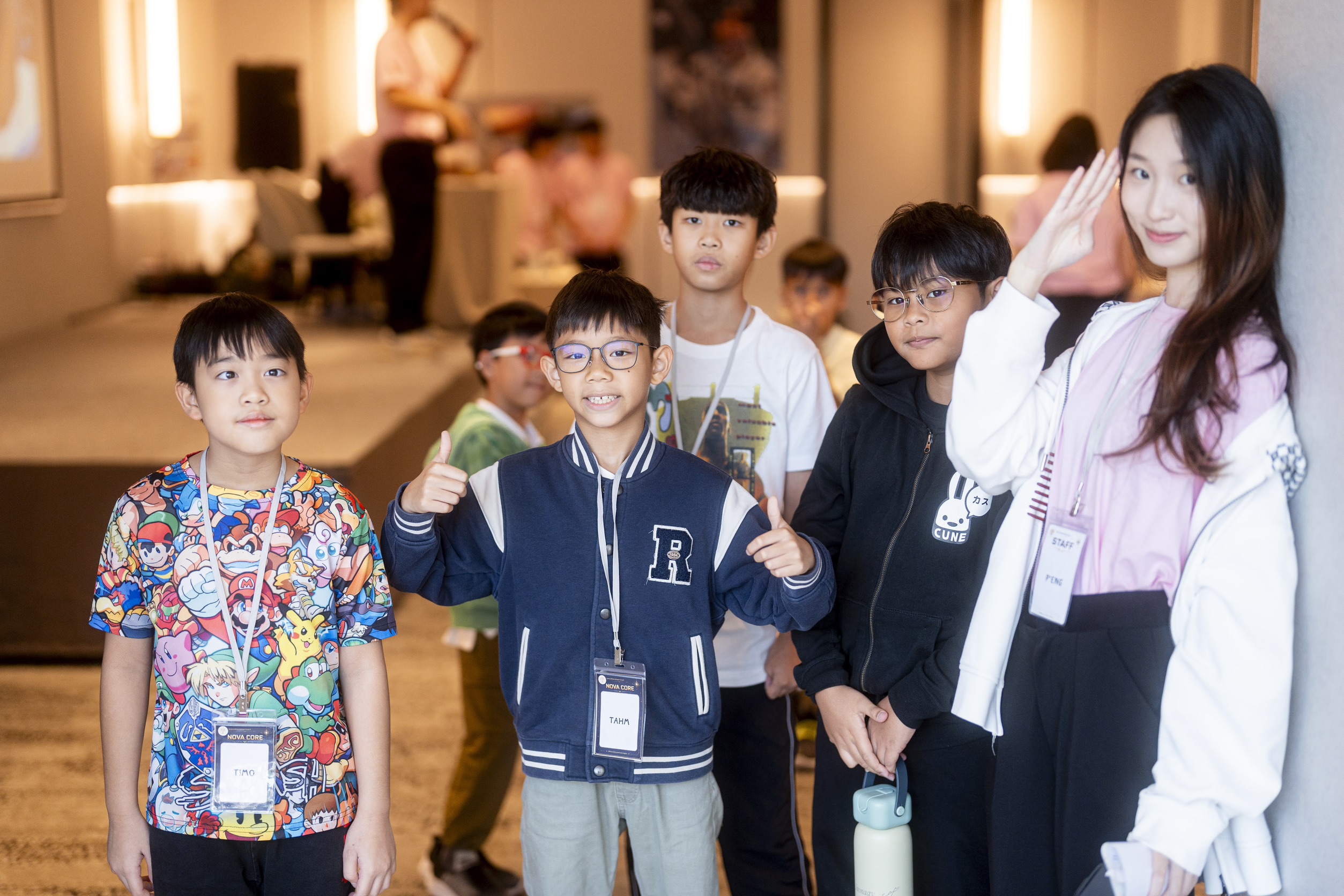 Children presenting at Sentient Minds AI Superpower Camp